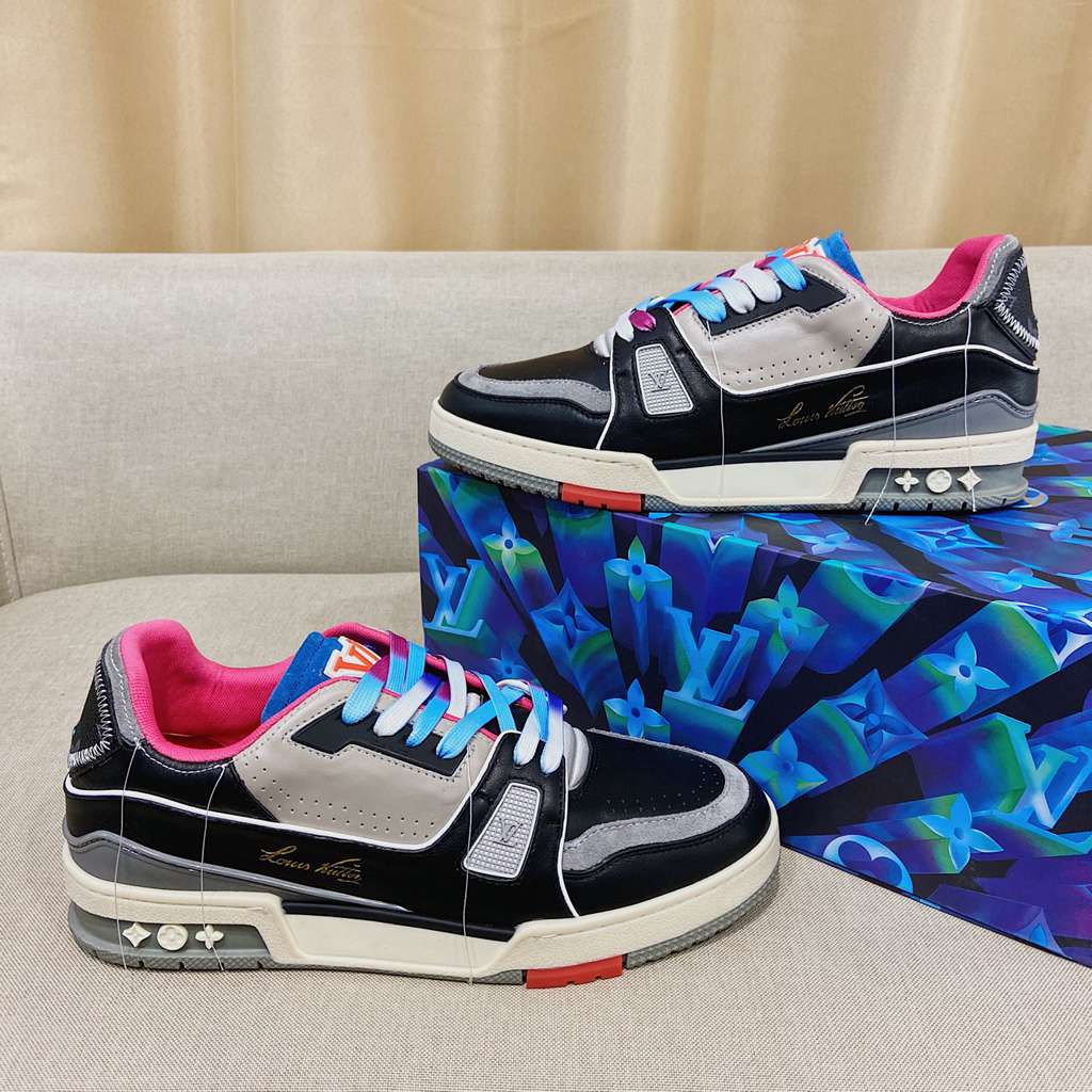 L*V SNEAKER